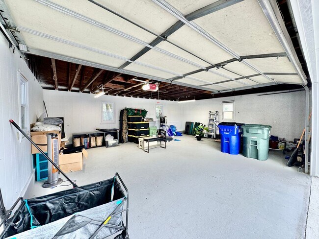 Foto del edificio - Immaculate First-Time Rental Available 05-...