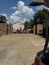 Building Photo - 6019 Ridgecrest Rd