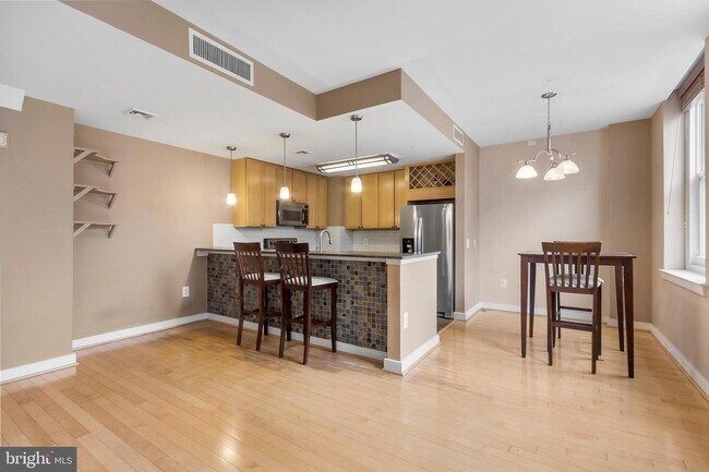 Foto del edificio - 111 S 15th St