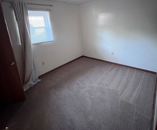 Foto del edificio - 1271 Hunter Ave