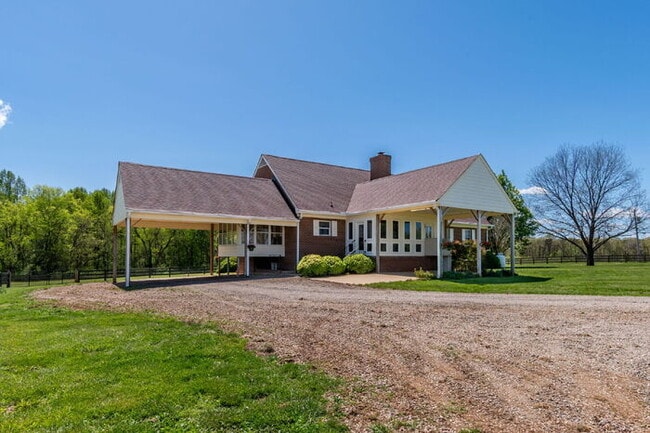 Building Photo - 2461 Sandy Hook Rd