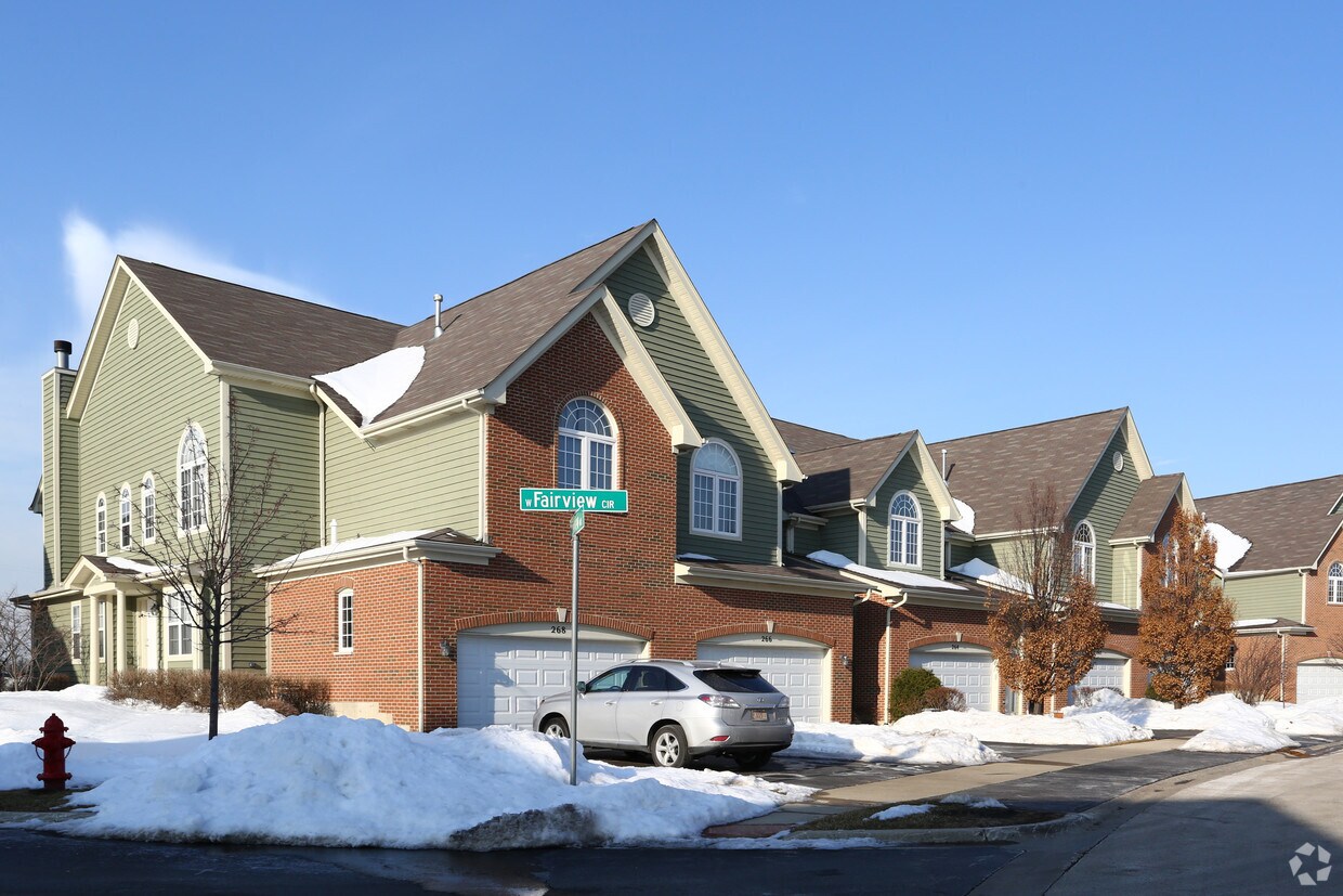 Palatine Commons Apartments Palatine, IL