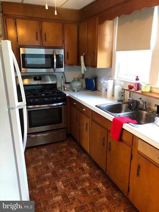 Foto principal - 154 Maple Ave