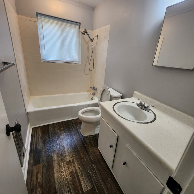 Photo - 137 Hendricks Blvd Apartment