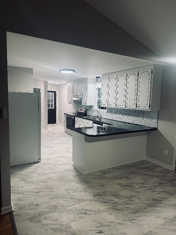 Foto del edificio - 9421 Sawyer Rd