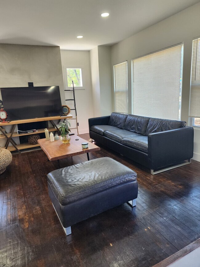 Building Photo - 1727 Glynn Ct