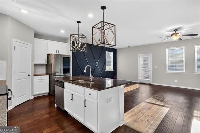 Photo - 1553 Spring Hollow Way House