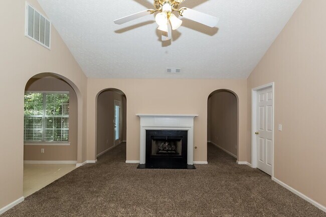Foto del edificio - 1840 Courtyard Ln