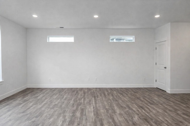 Building Photo - 5877 W 40th Ct