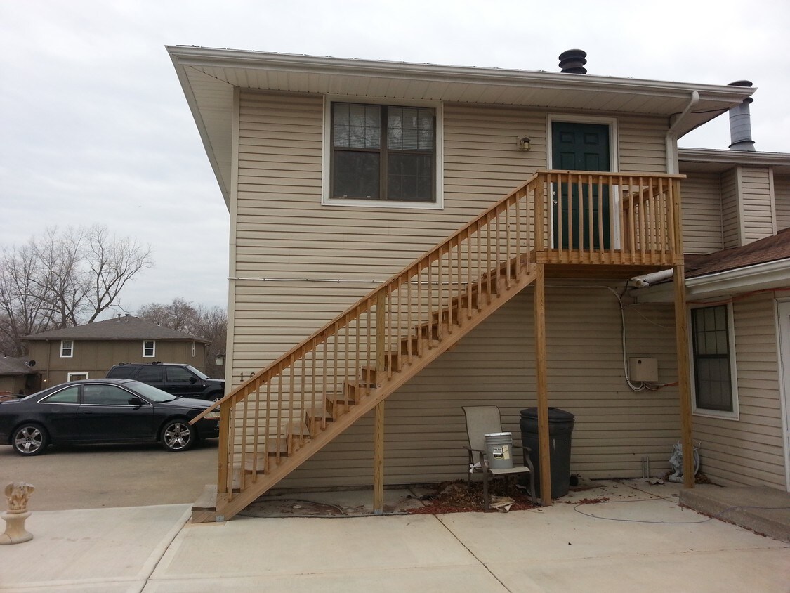 Second Floor Apt - 107 NW 64th St