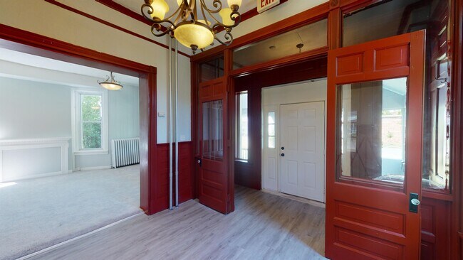Building Photo - 2630 Stanton Ave