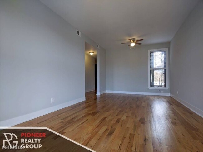 Foto del edificio - 635 W Oakdale Ave