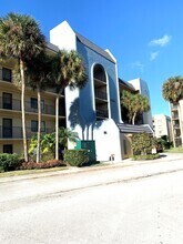 Building Photo - 2788 Tennis Club Dr
