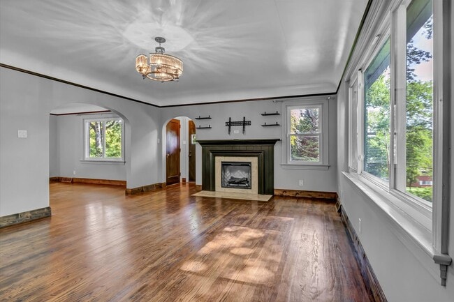Building Photo - 5004 Holston Dr