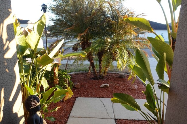 Foto del edificio - 11808 Thicket Wood Dr