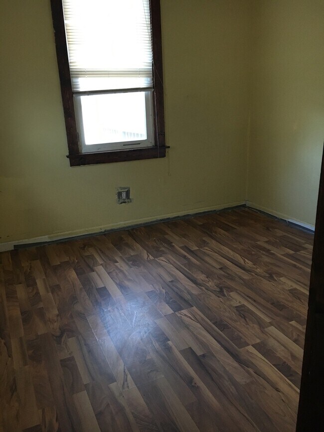 Foto del edificio - 2218 N Narragansett Ave