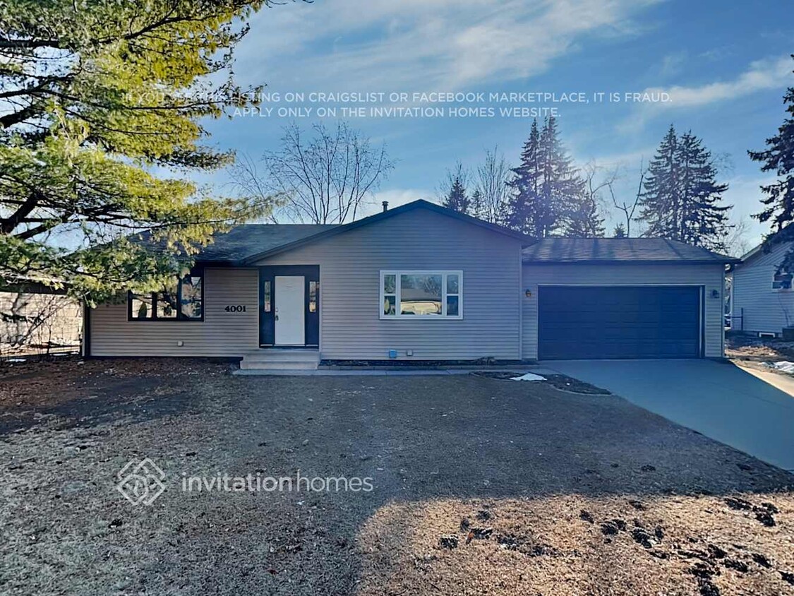 Foto principal - 4001 80th Ave N