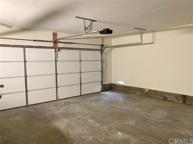 Building Photo - 20161 Woodstock Ct