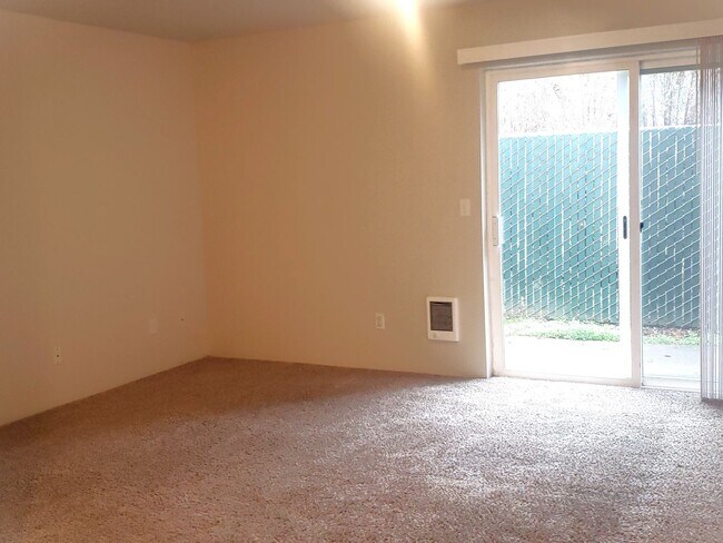 Foto del edificio - Wonderful townhouse in East Portland! rent...