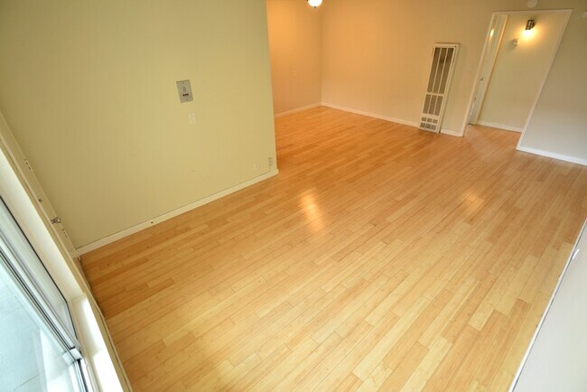 Foto del edificio - 1738 4th Ave