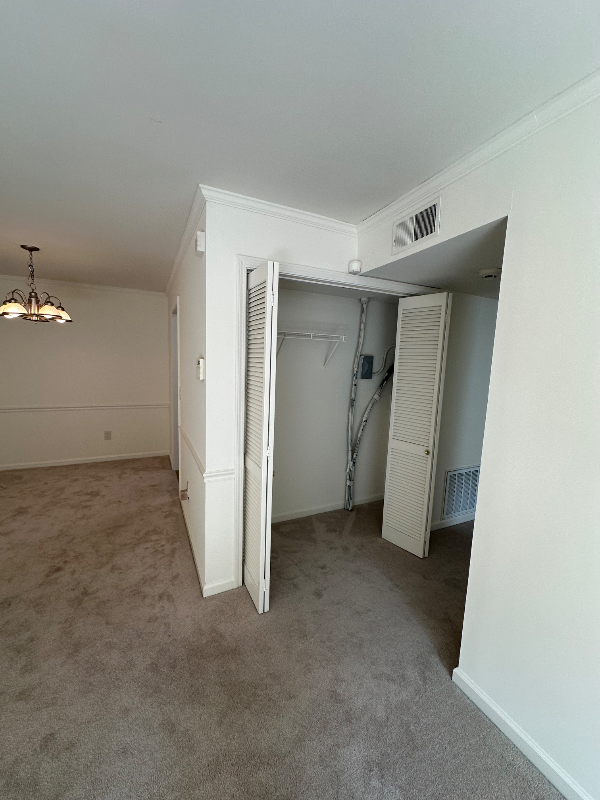 Building Photo - 2122 Acklen Ave