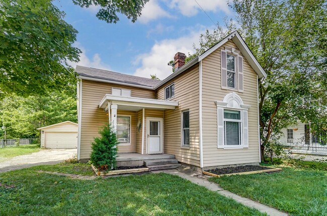 Building Photo - Charming cottage in Cleves!