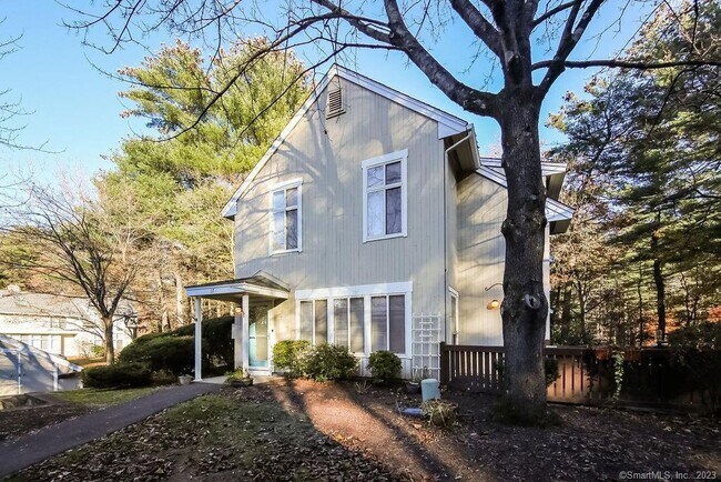 Foto del edificio - 17 Pepperidge Ct