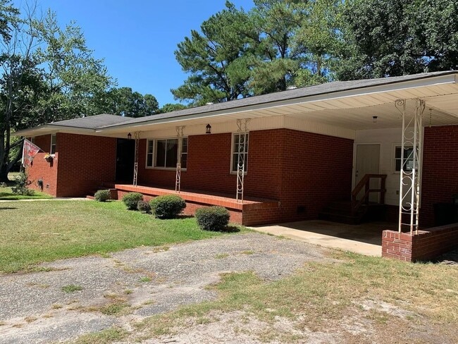 Building Photo - 258 Prince Charles Dr