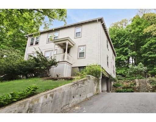 Primary Photo - 85 Ripley St