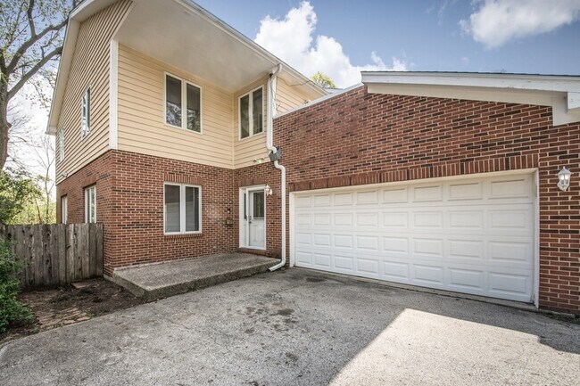 Foto del edificio - 840 N Northwest Hwy