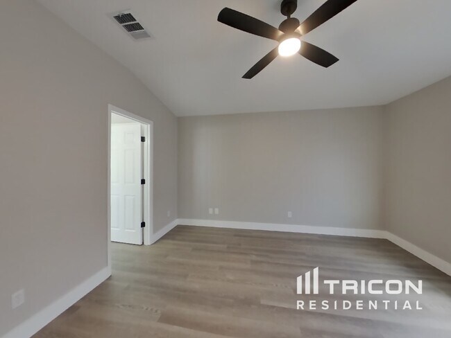 Building Photo - 11217 Summer Star Dr