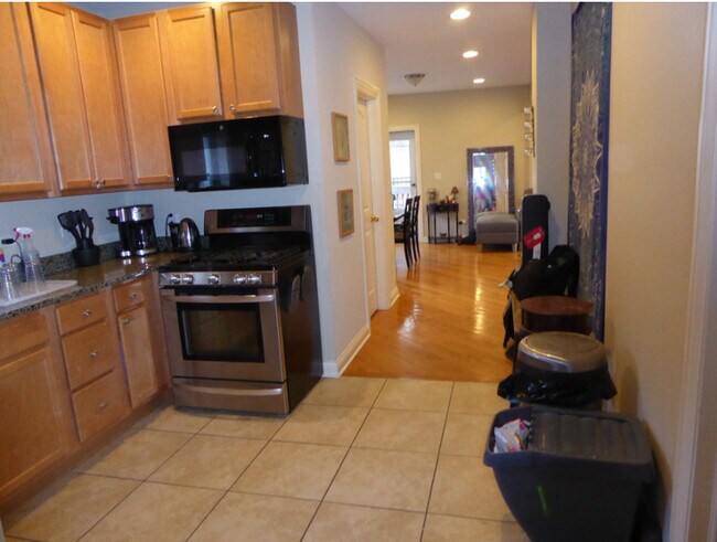 Foto del edificio - 3526 S Parnell Ave