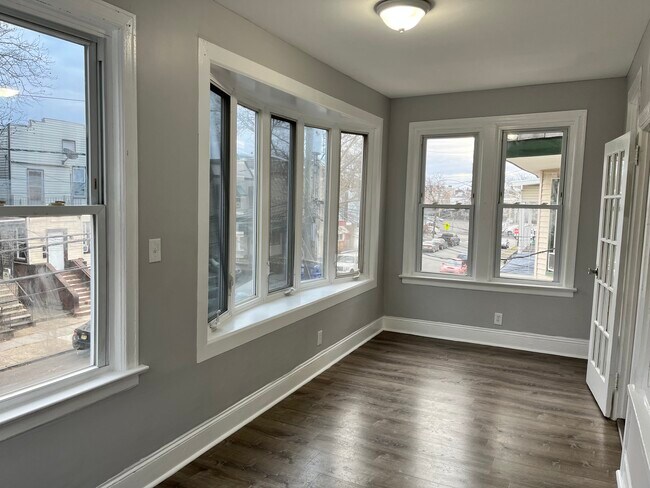 Foto del edificio - 21 Delaware Ave