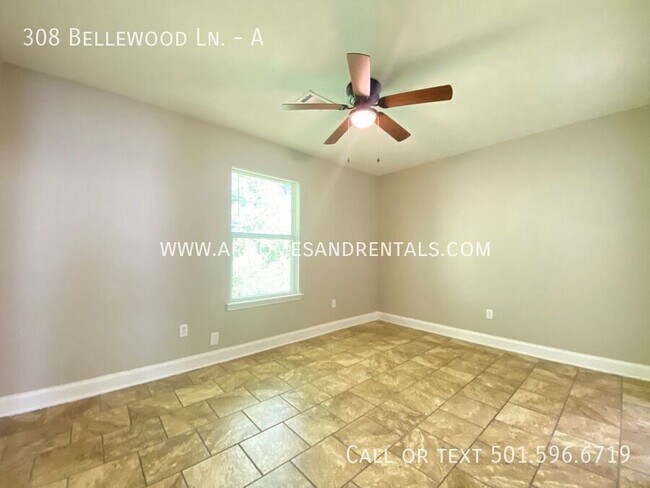 Foto del edificio - 308 Bellewood Ln