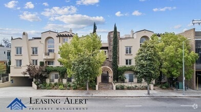 Building Photo - 15206 Burbank Blvd