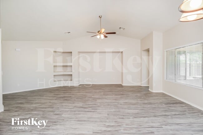 Foto del edificio - 2494 W Mericrest Way