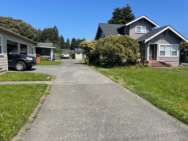 Vista de la calle - 4157 Walnut Dr