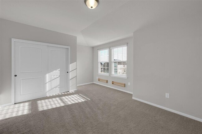 Foto del edificio - 517 Pinnacle Dr