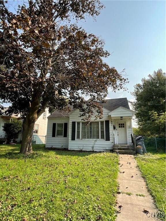 Building Photo - 145 Barben Ave