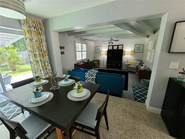 Foto del edificio - 2741 NE 16th Ave