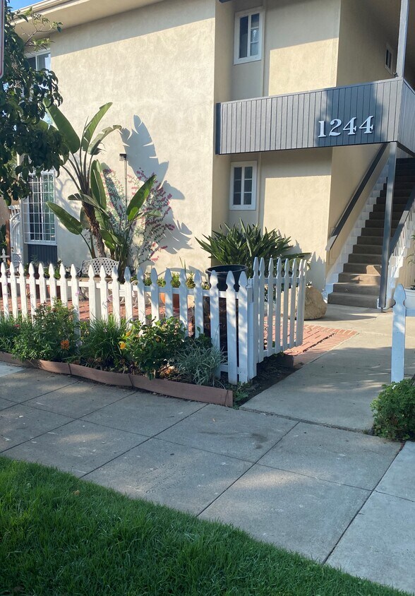 Foto principal - 1244 25th St
