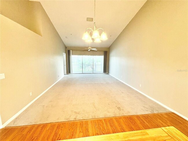 Foto del edificio - 6554 Fairway Gardens Dr