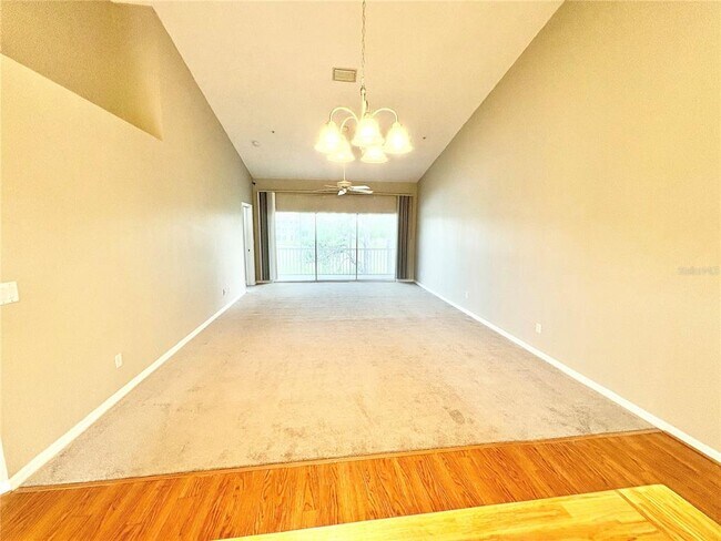 Building Photo - 6554 Fairway Gardens Dr