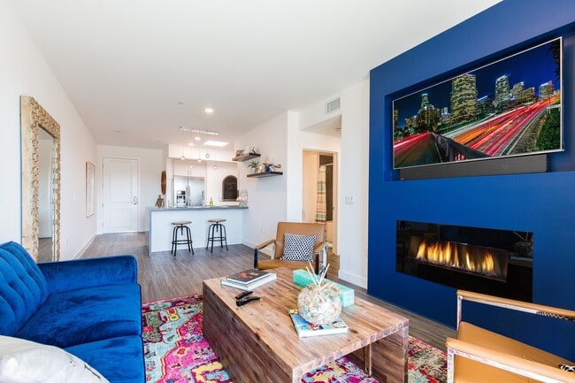 Interior Photo - NOHO 55 Apartments