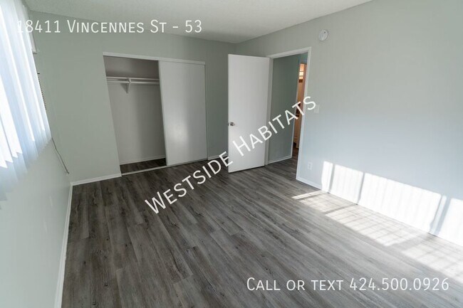 Foto del edificio - 18411 Vincennes - Gorgeous, fully renovate...