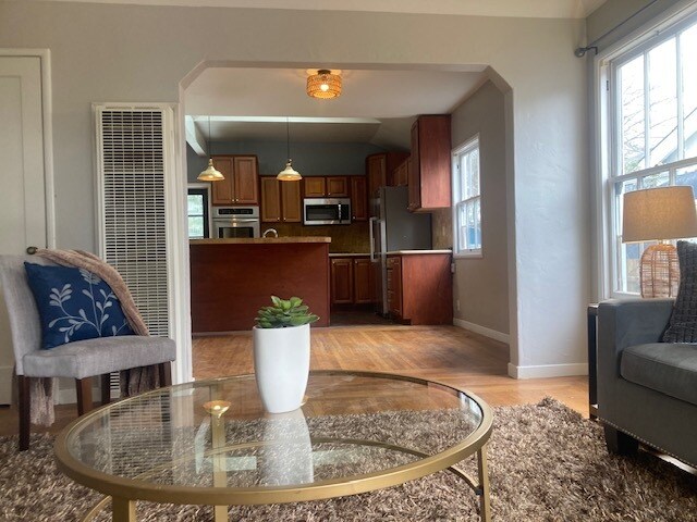 Foto del edificio - 1390 Dwight Way