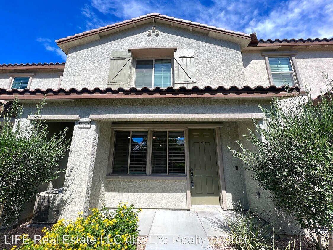 Primary Photo - 3 br, 2.5 bath House - 6261 Cappadocia St