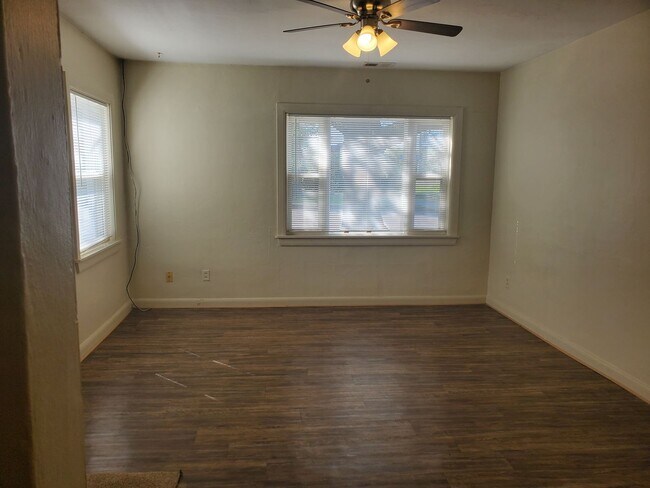 Foto del edificio - REV5200-EA