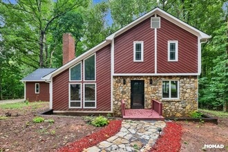 Building Photo - 2701 Wimbledon Dr