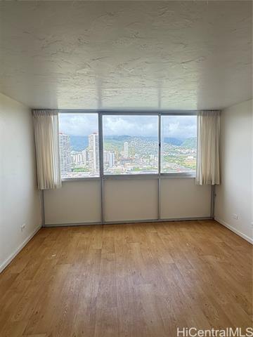 Building Photo - 2211 Ala Wai Blvd